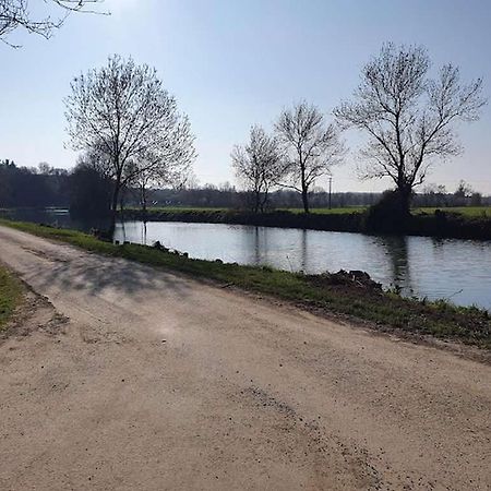 Refuge De Campagne "La Grange A Meme " Villa Chaix Kültér fotó
